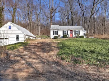 298 Wooding Hill Road